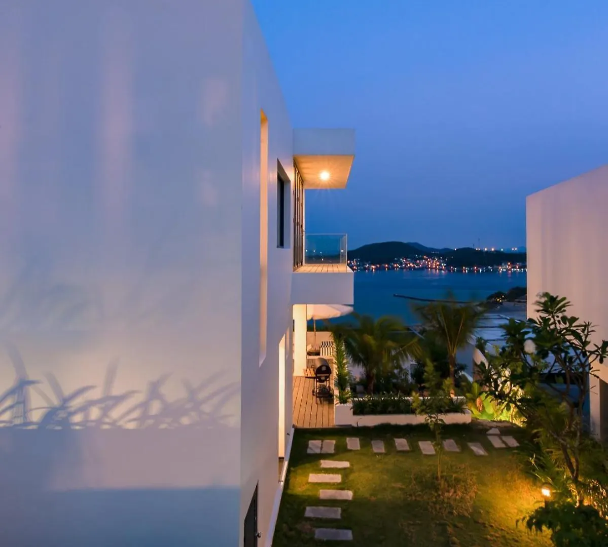 Ocean View Luxury Retreat - Private Villa By Nest Group Nha Trang