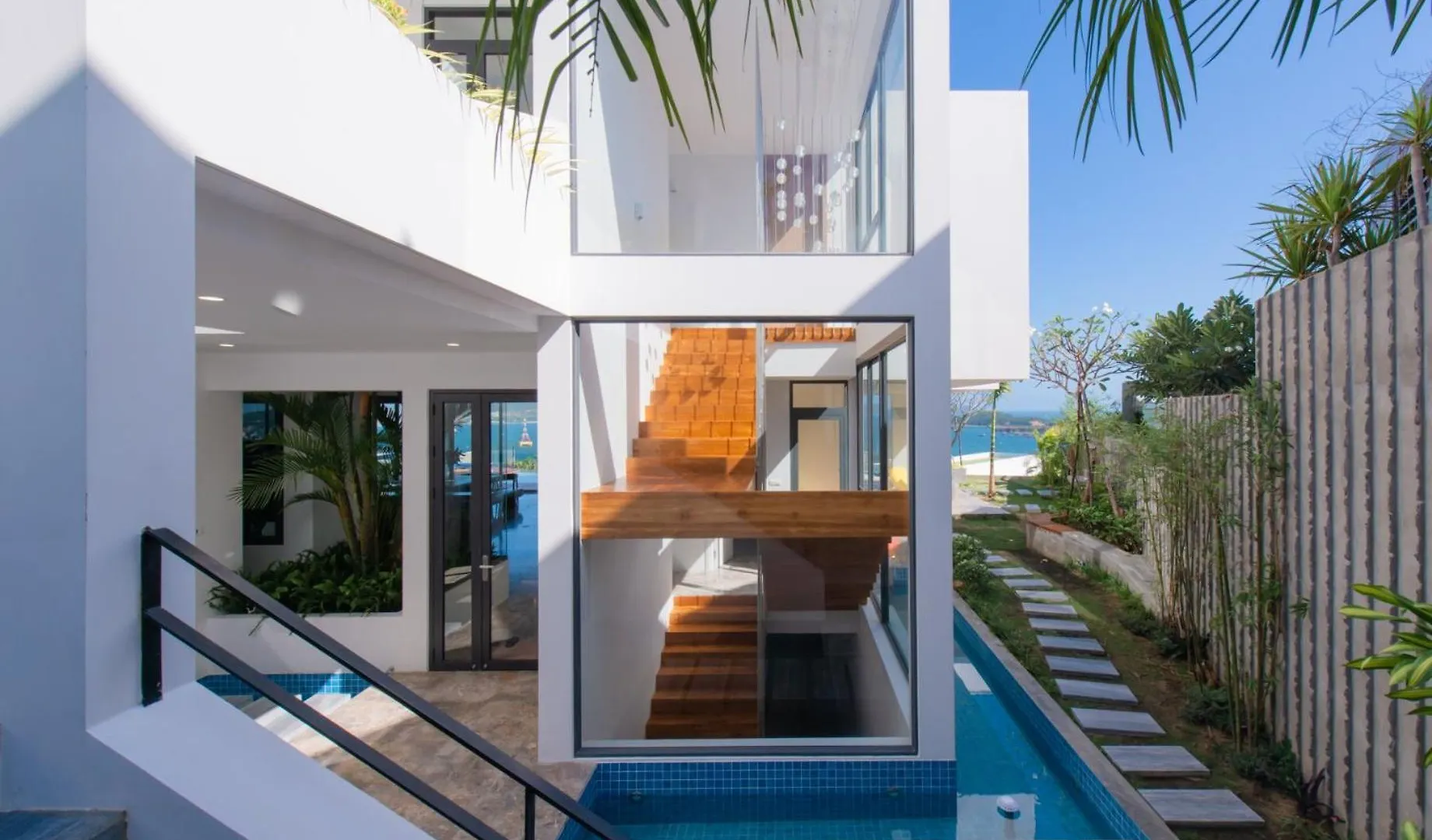 Ocean View Luxury Retreat - Private Villa By Nest Group Nha Trang