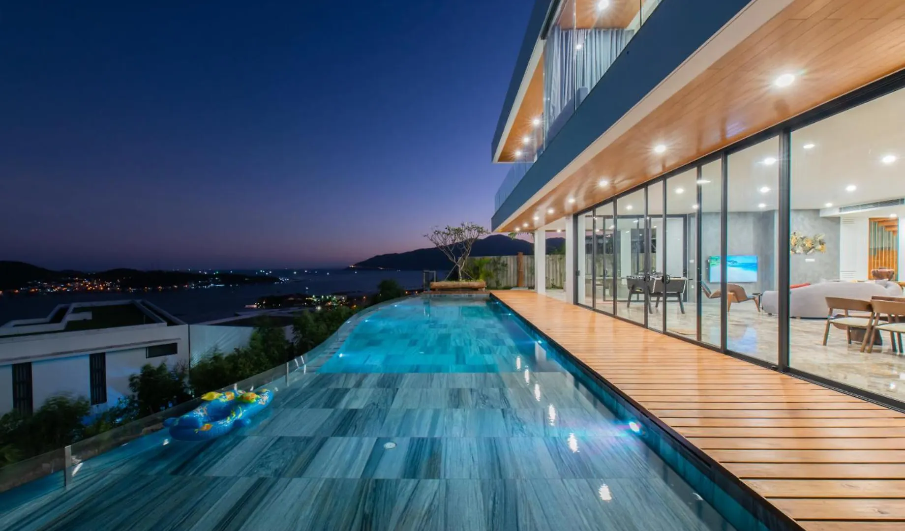 Ocean View Luxury Retreat - Private Villa By Nest Group Nha Trang