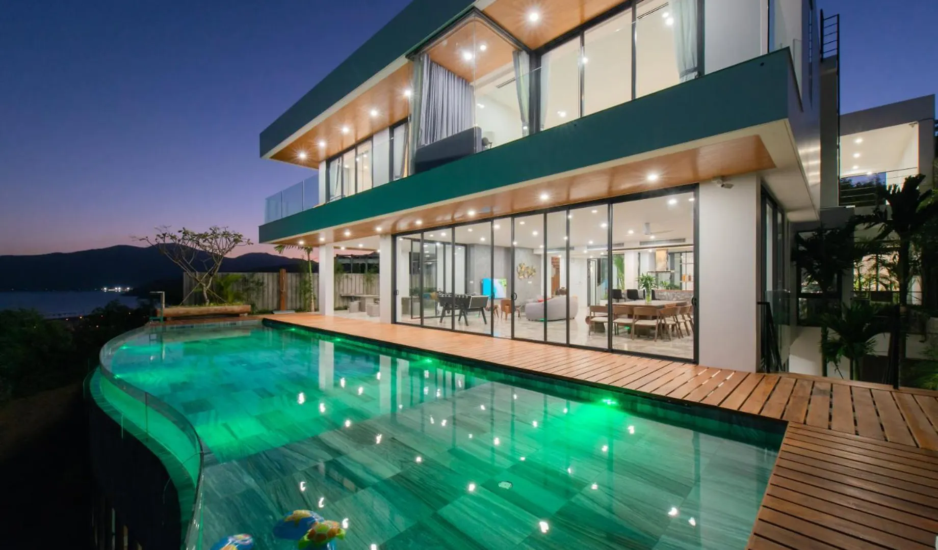 Ocean View Luxury Retreat - Private Villa By Nest Group Nha Trang 0*,
