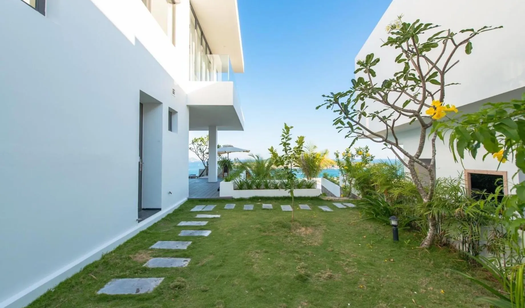 Ocean View Luxury Retreat - Private Villa By Nest Group Nha Trang 0*,  Vietnam